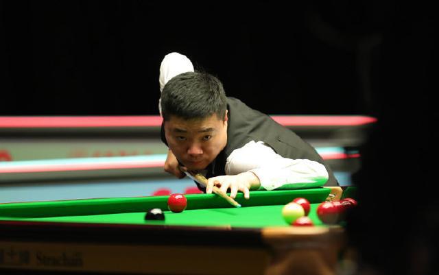 一把冷汗 一把冷汗