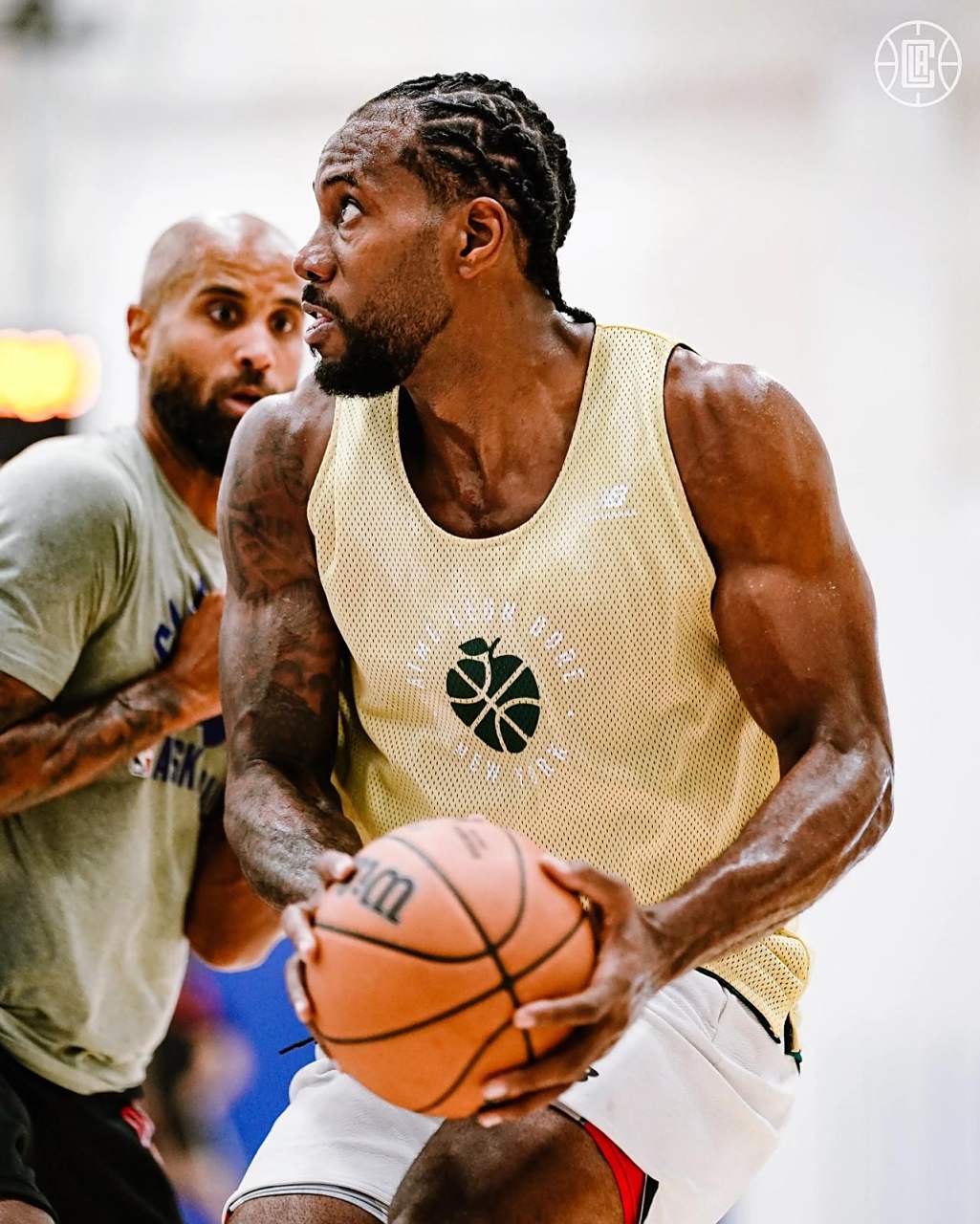 进与纵深牵 进与纵深牵