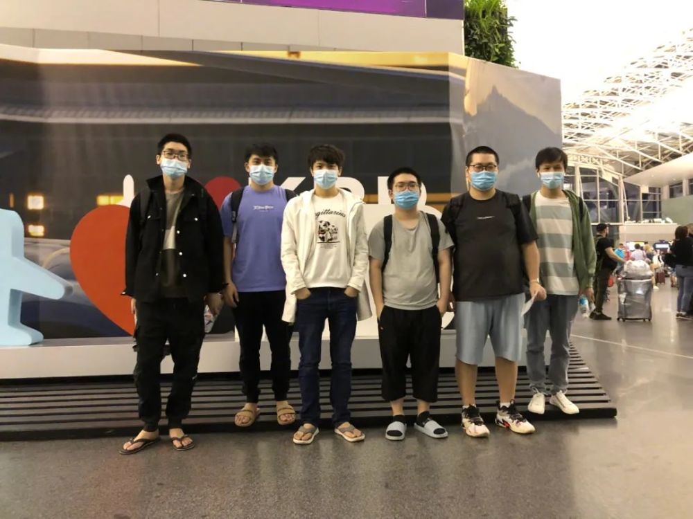 欢聚并不意